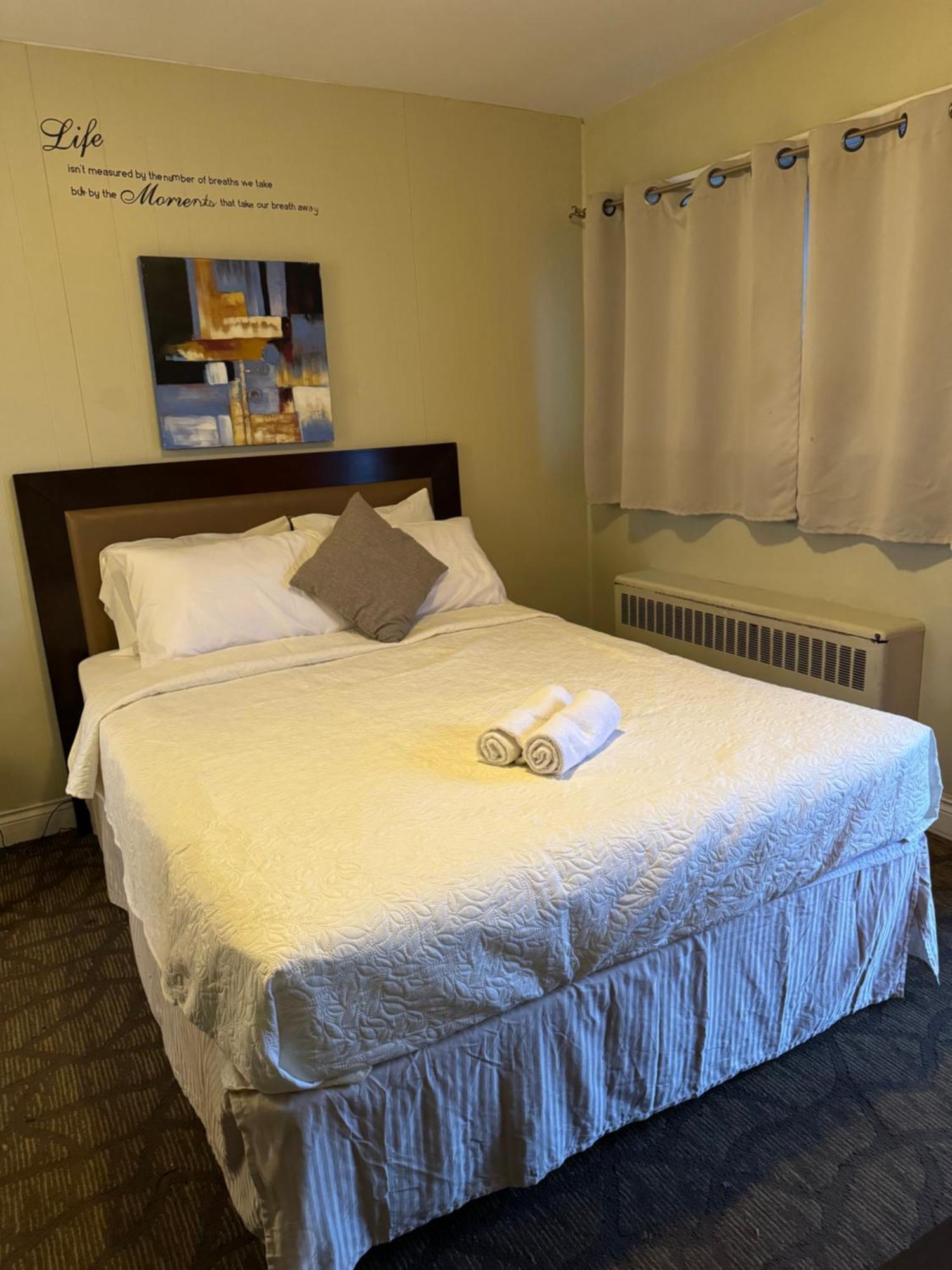 Confessions The Rain Hotel Niagara Falls